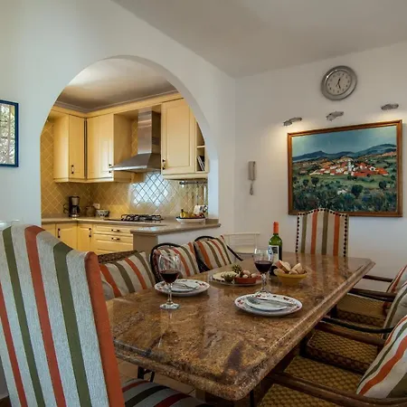 Lilas, Villa Nerja